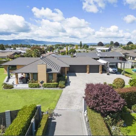 Matamata Villa Bagian luar foto